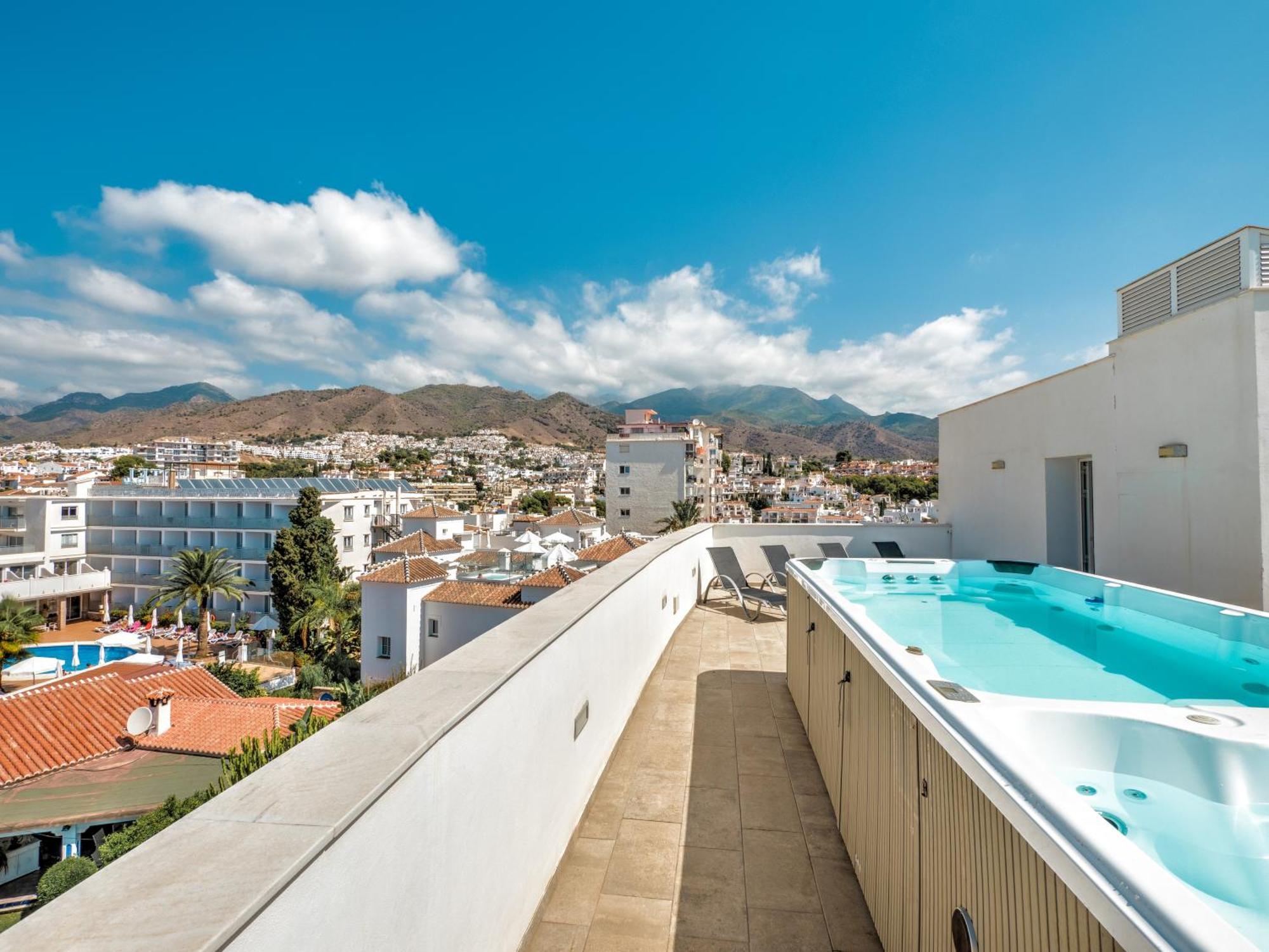 Modern With Location Parador, Lägenhet Nerja